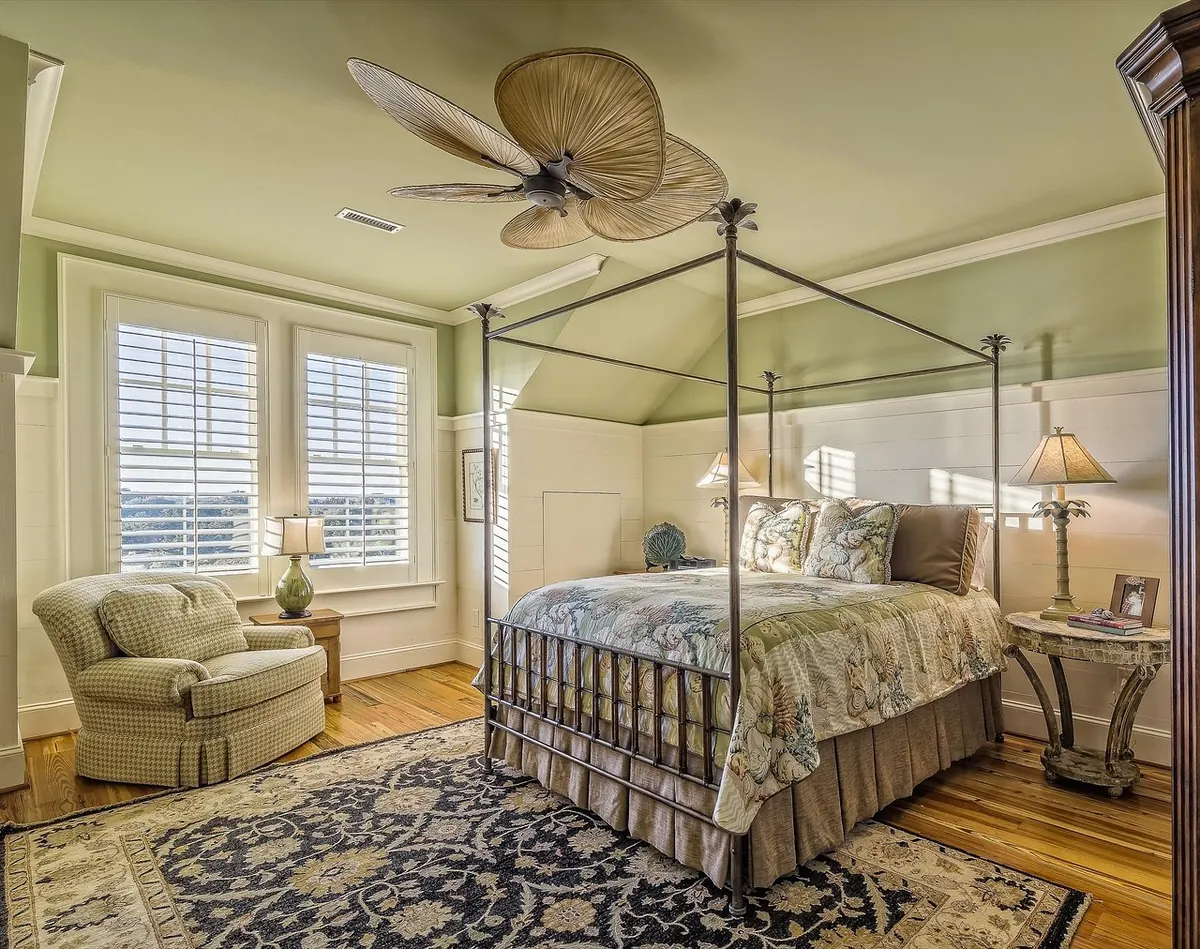Rugs vs. Carpet: Which Is Better for Bedrooms, Living Rooms, and Hallways?